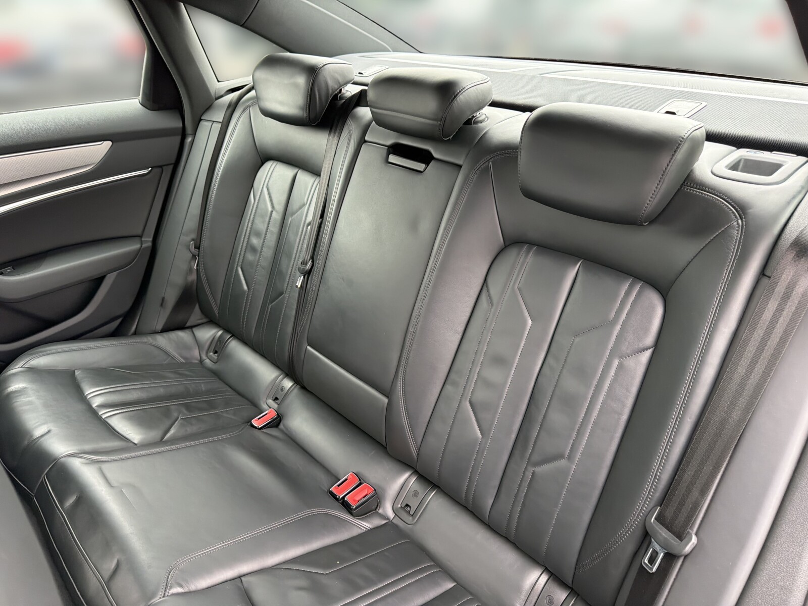 Audi A6 Limousine - zdjęcie 13