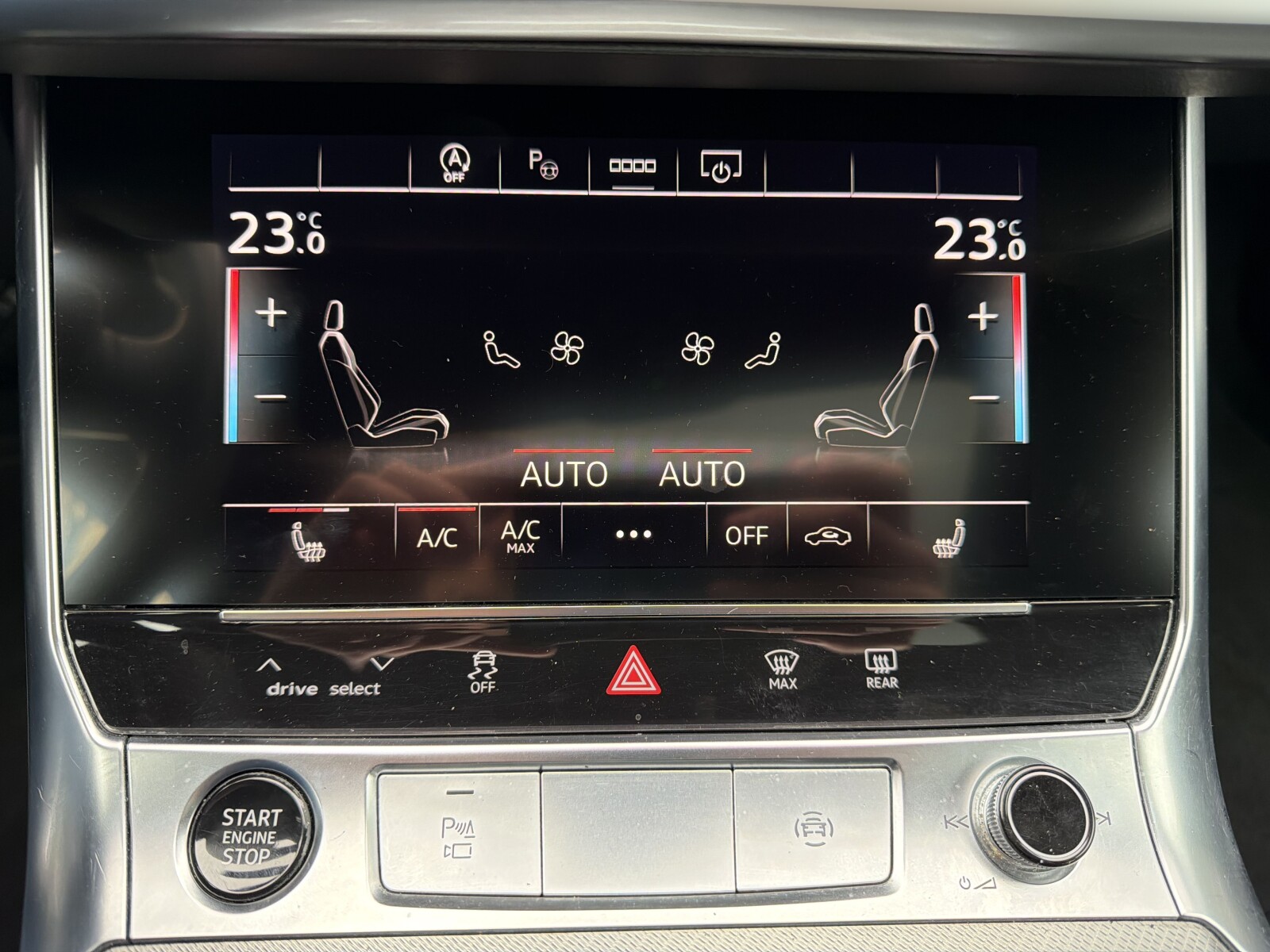 Audi A6 Limousine - zdjęcie 19