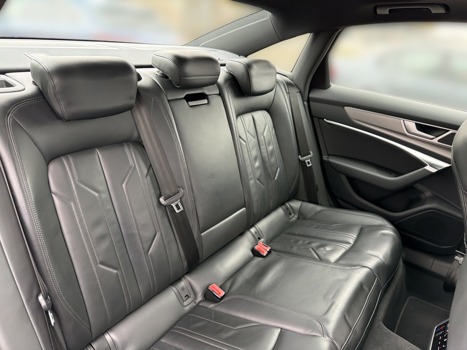 Audi A6 Limousine - zdjęcie 14