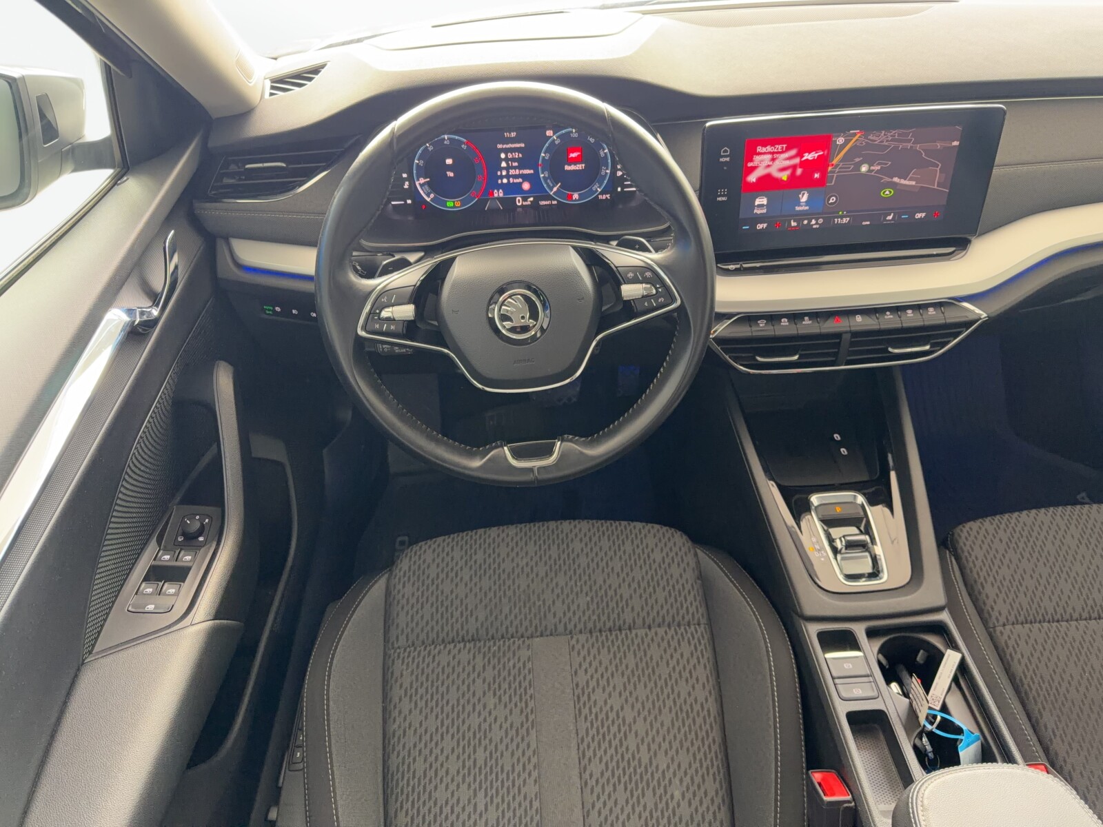Škoda Octavia Combi - zdjęcie 20