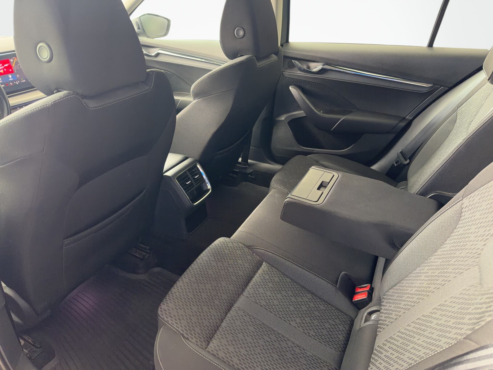 Škoda Octavia Combi - zdjęcie 13