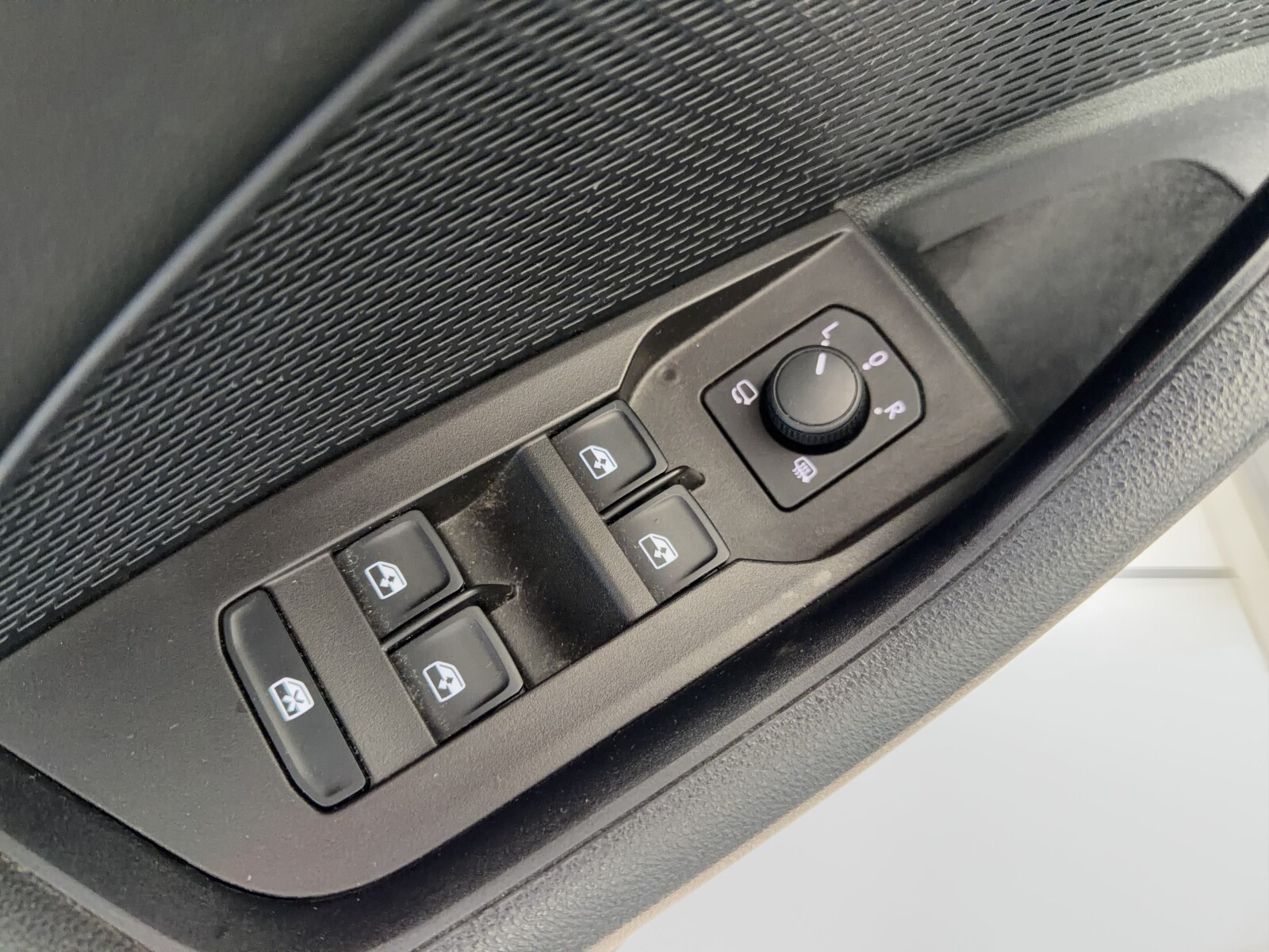 Škoda Octavia Combi - zdjęcie 12