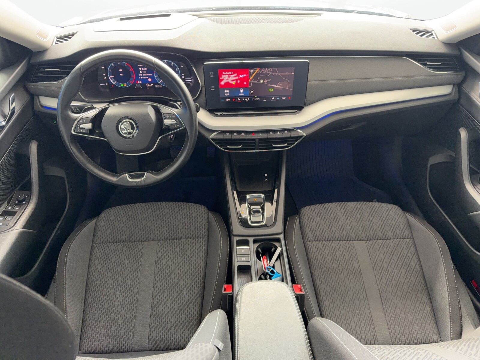 Škoda Octavia Combi - zdjęcie 21