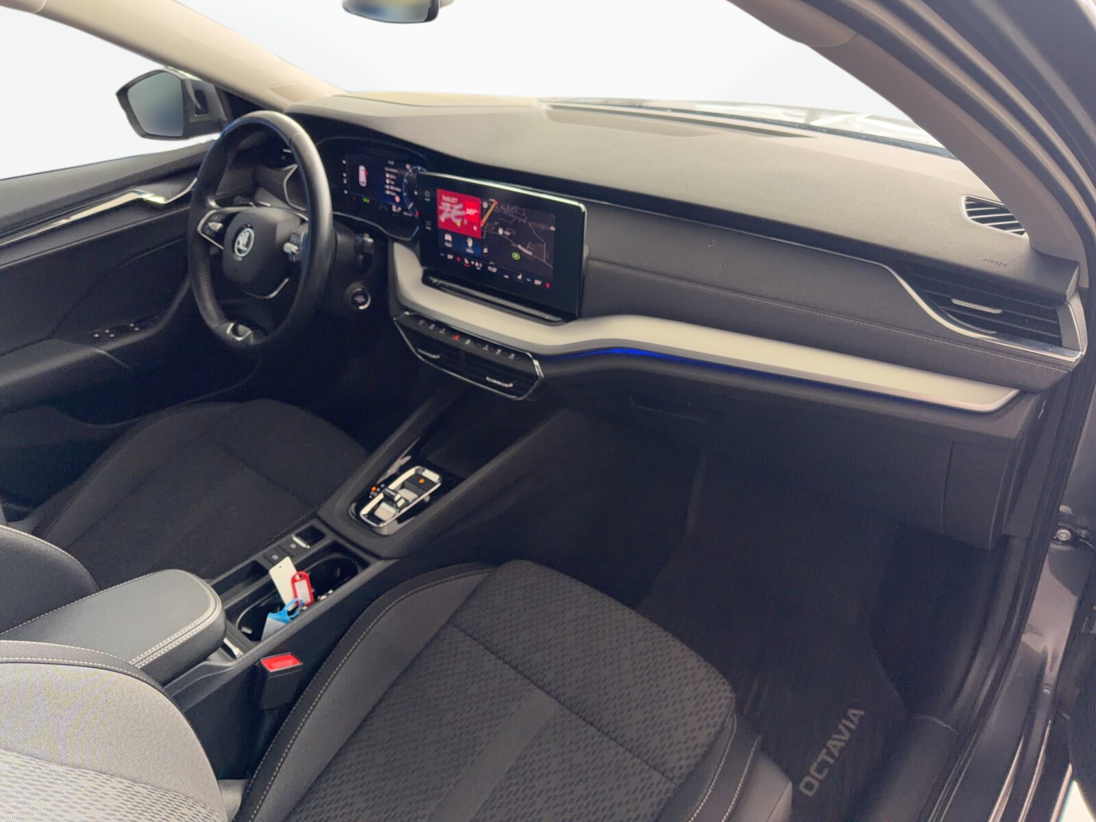 Škoda Octavia Combi - zdjęcie 17