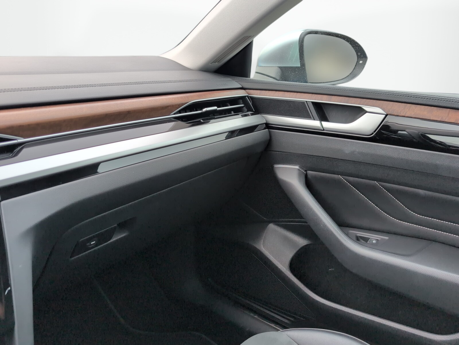 Volkswagen Arteon Shooting Brake - zdjęcie 31