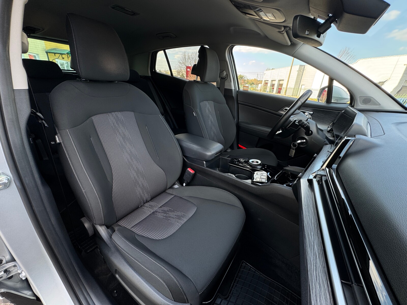 Kia Sportage - zdjęcie 17