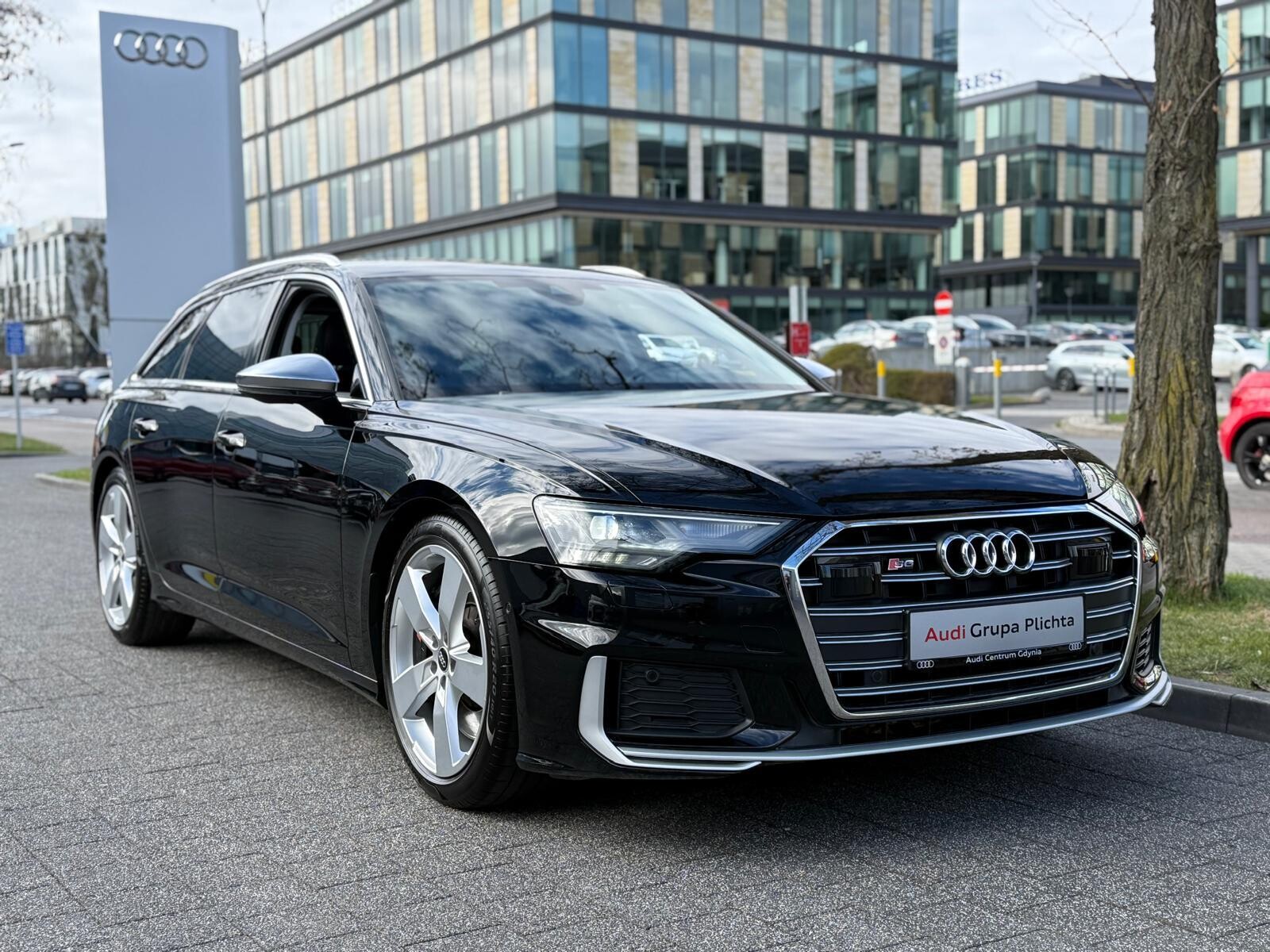 Audi S6 Avant - zdjęcie 9