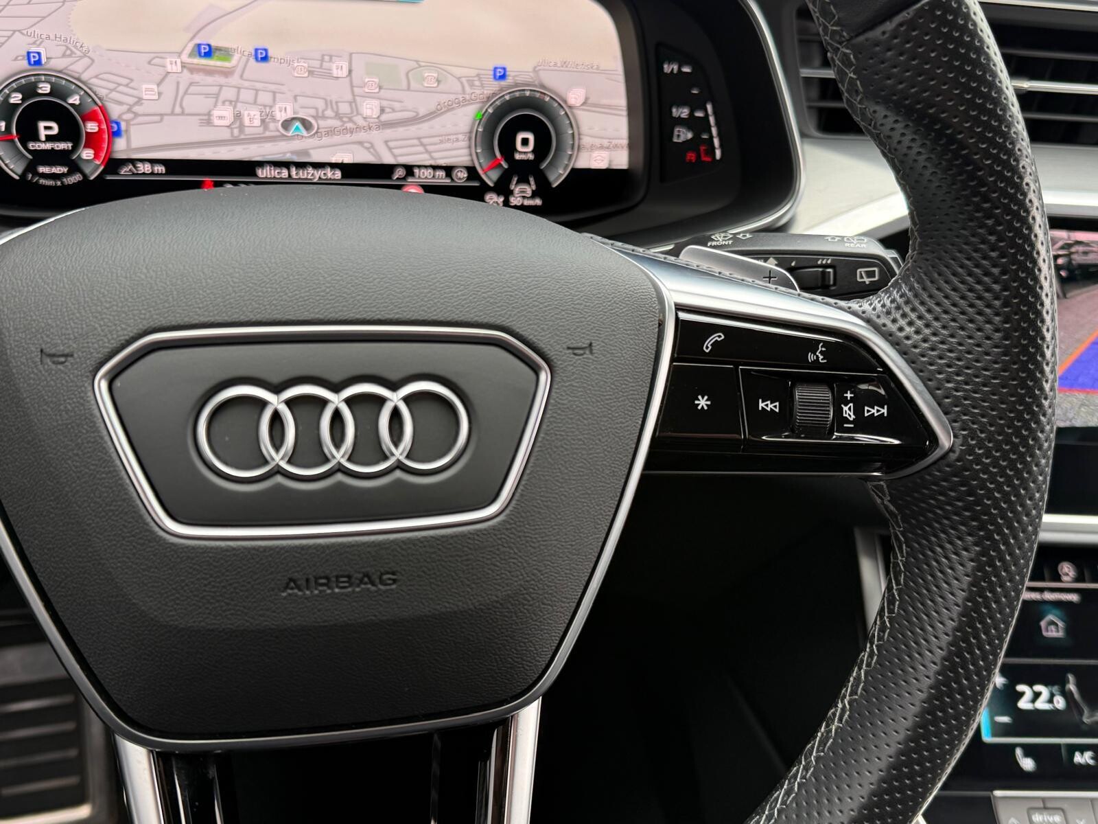 Audi S6 Avant - zdjęcie 28