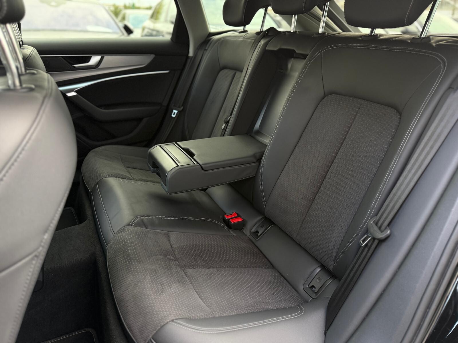 Audi S6 Avant - zdjęcie 20
