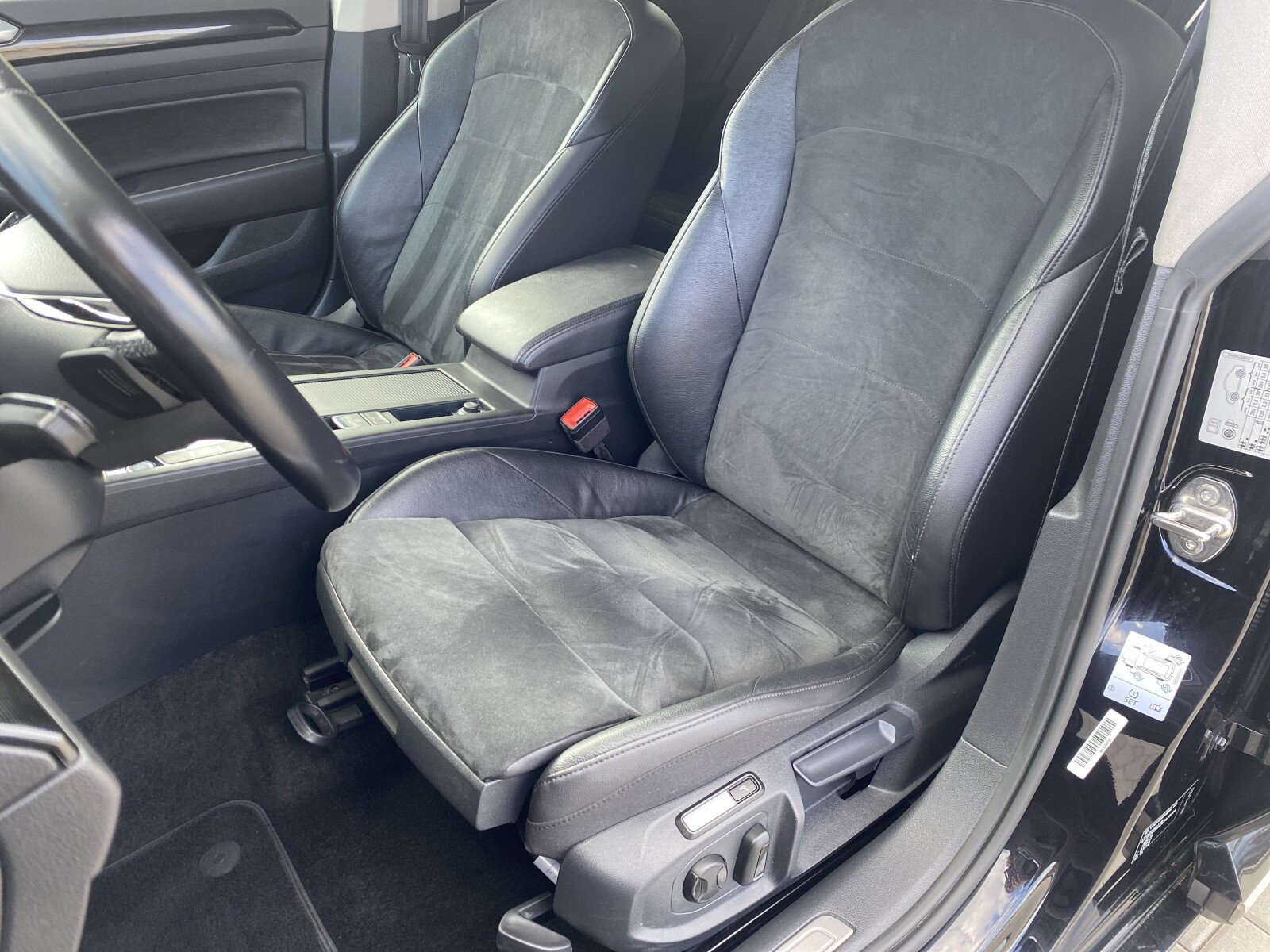 Volkswagen Arteon - zdjęcie 9
