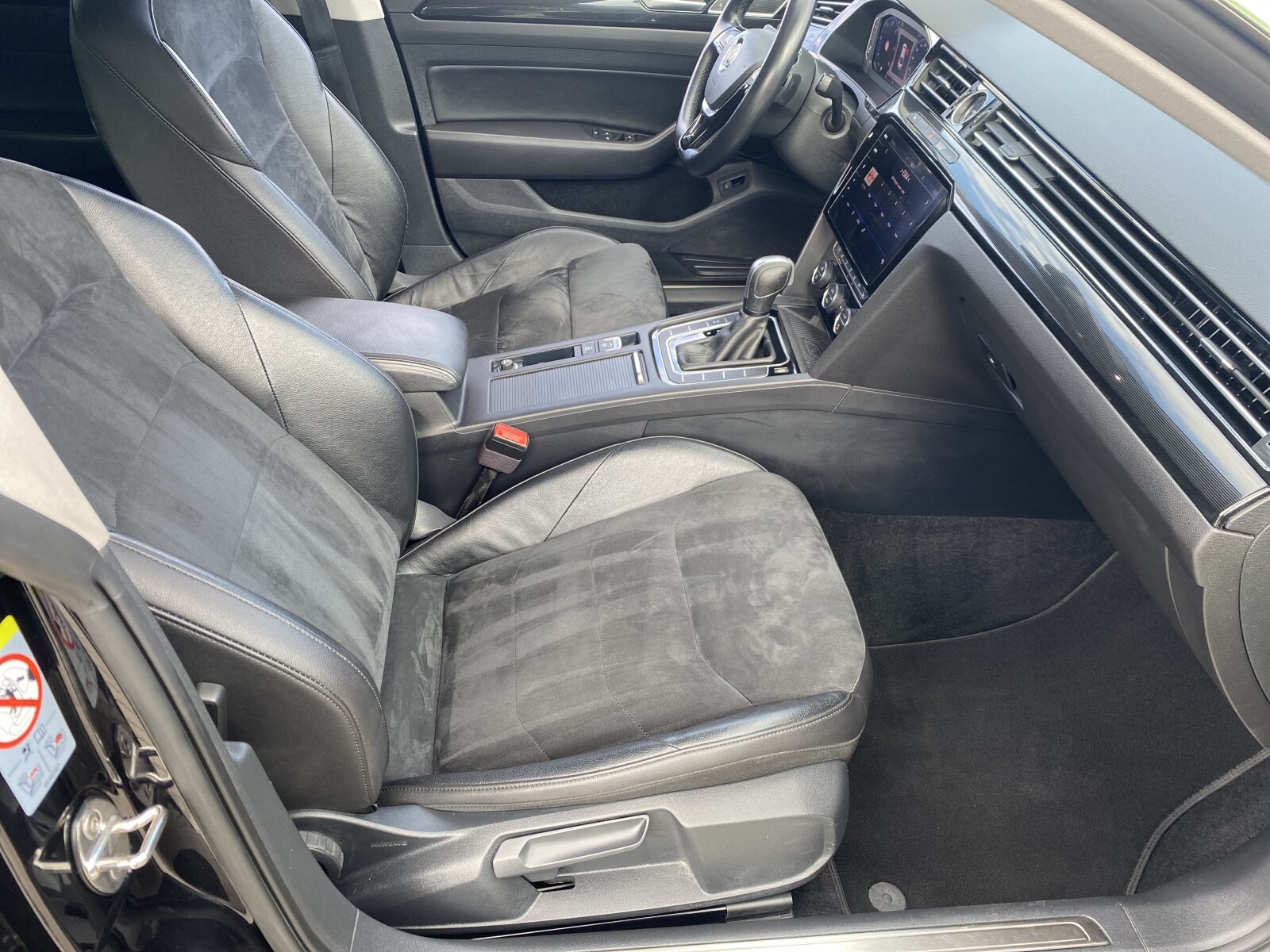 Volkswagen Arteon - zdjęcie 15