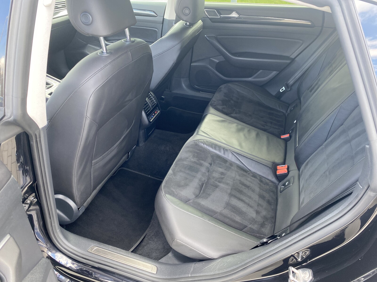 Volkswagen Arteon - zdjęcie 10