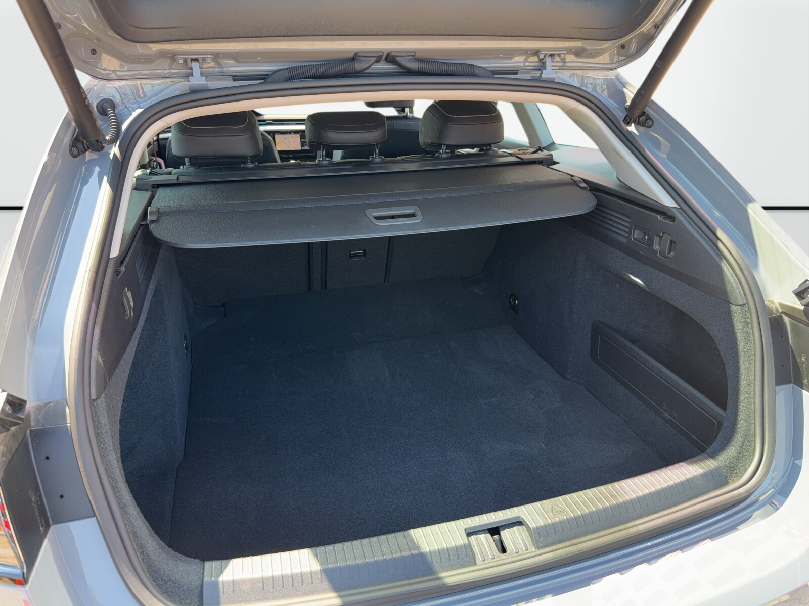 Volkswagen Arteon Shooting Brake - zdjęcie 37