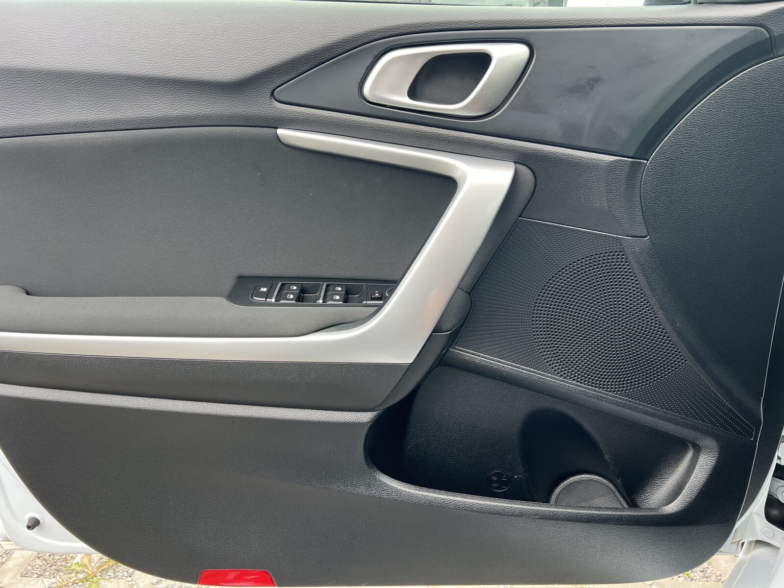Kia Ceed - zdjęcie 10