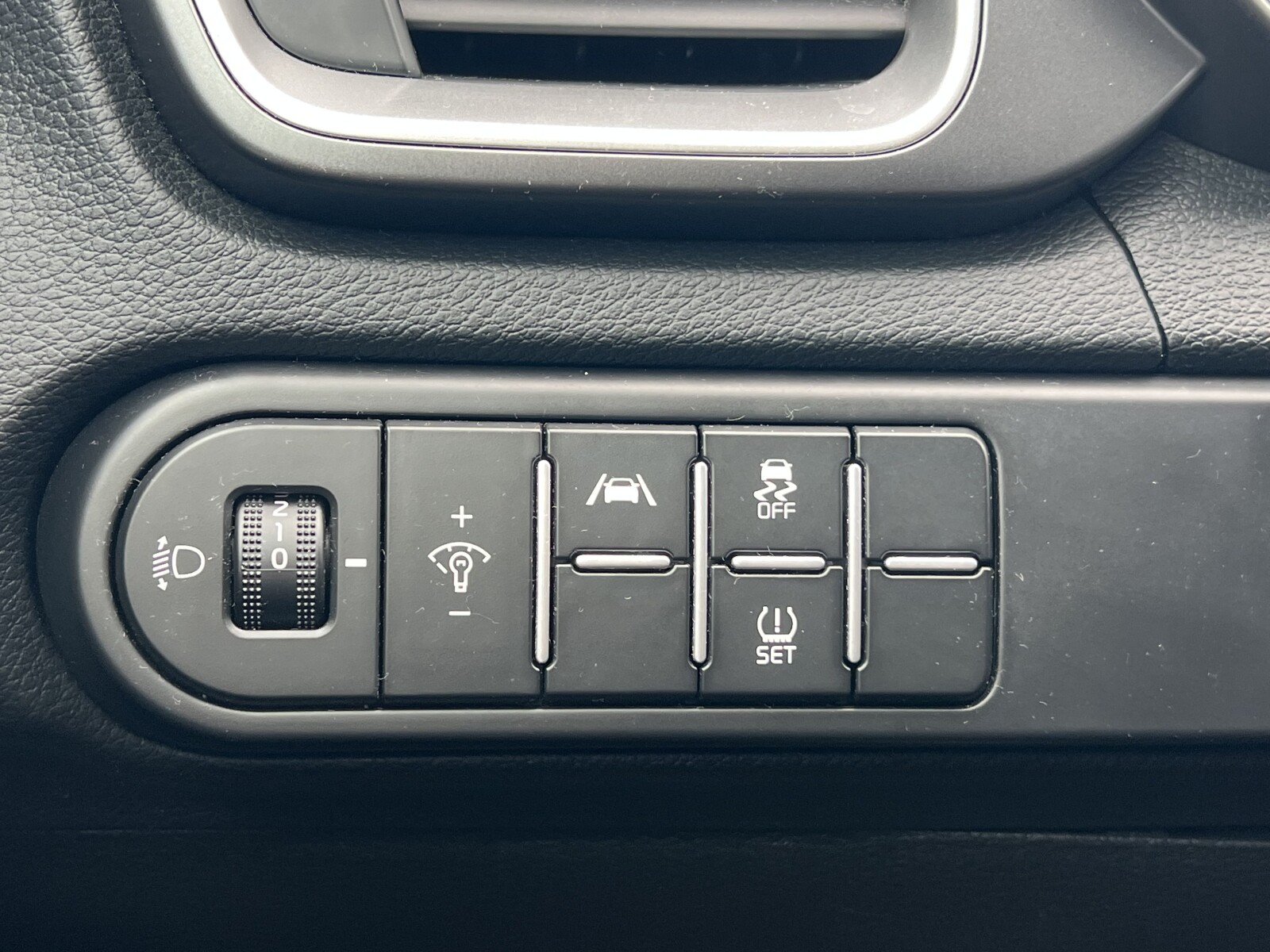 Kia Ceed - zdjęcie 11