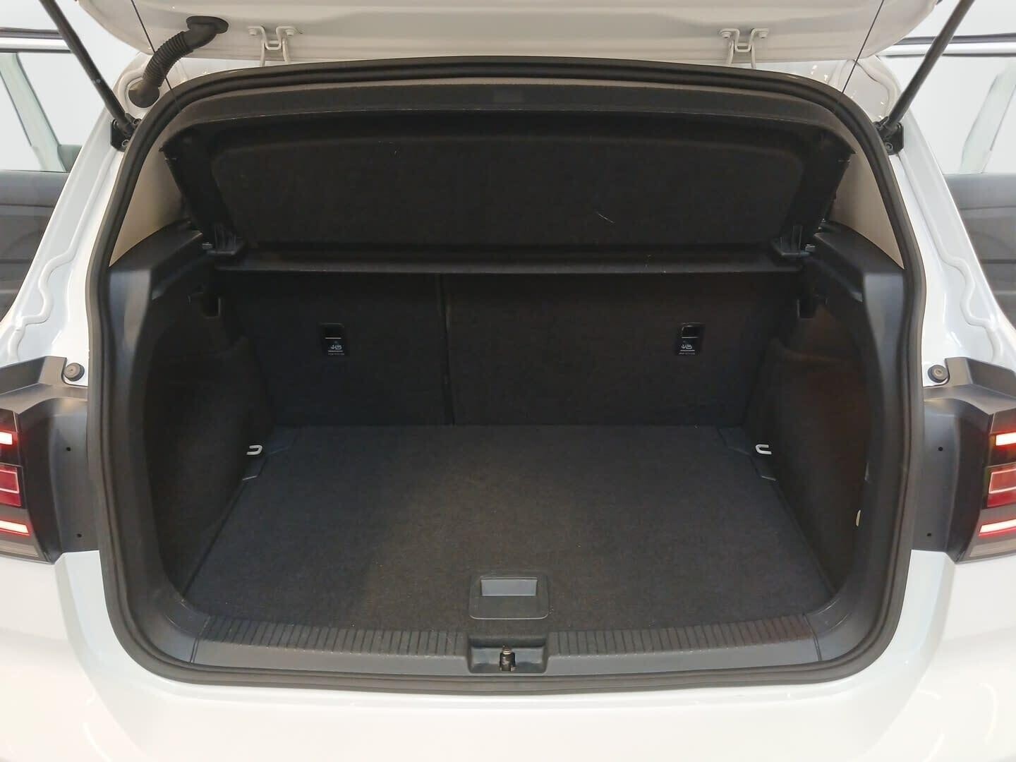 Volkswagen T-Cross - zdjęcie 27