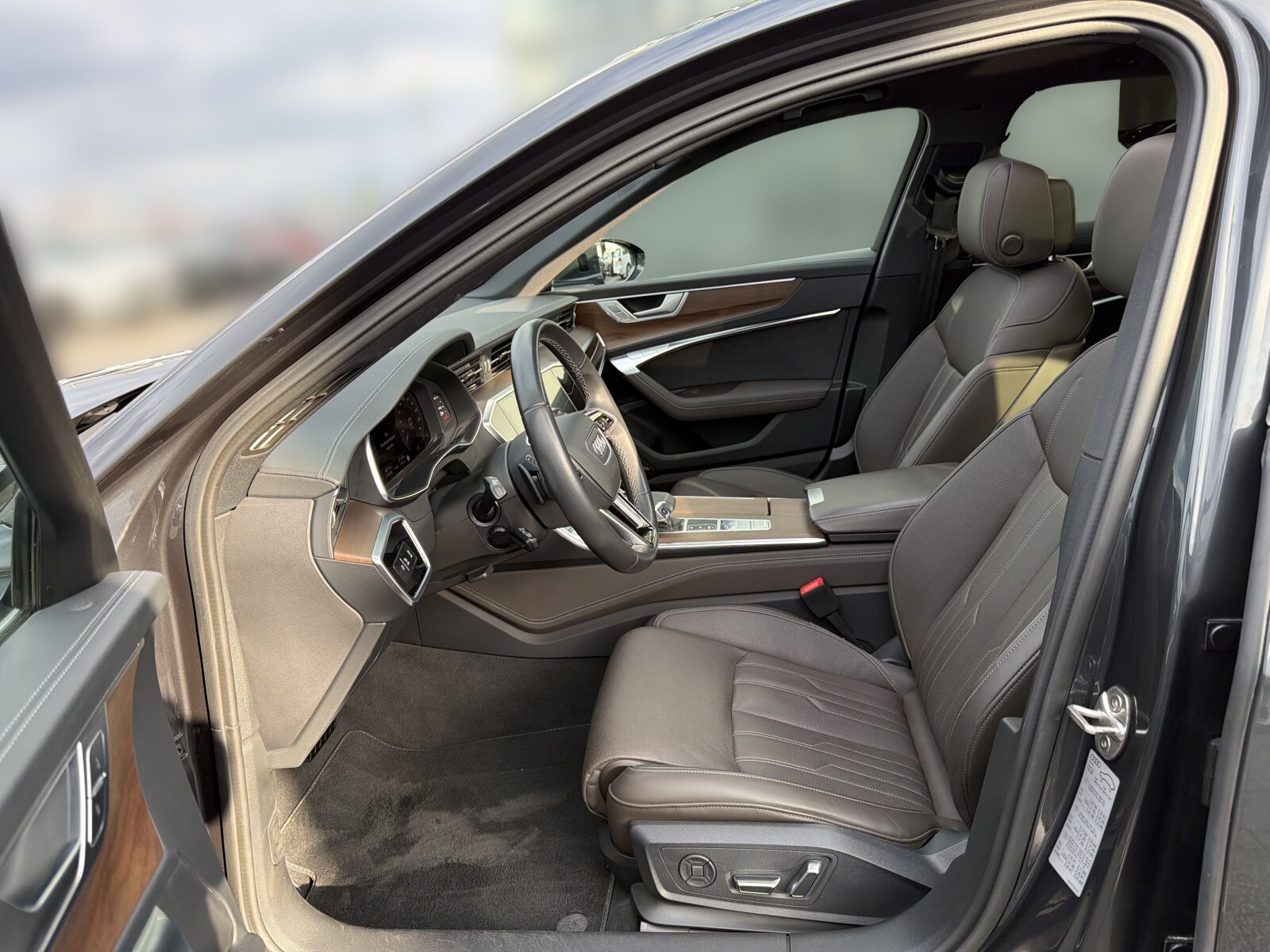Audi A6 Avant - zdjęcie 11