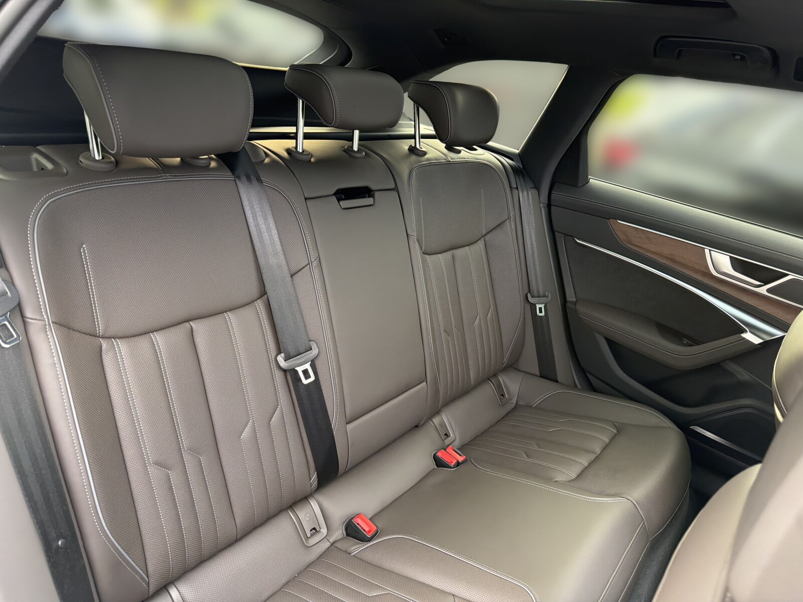 Audi A6 Avant - zdjęcie 14
