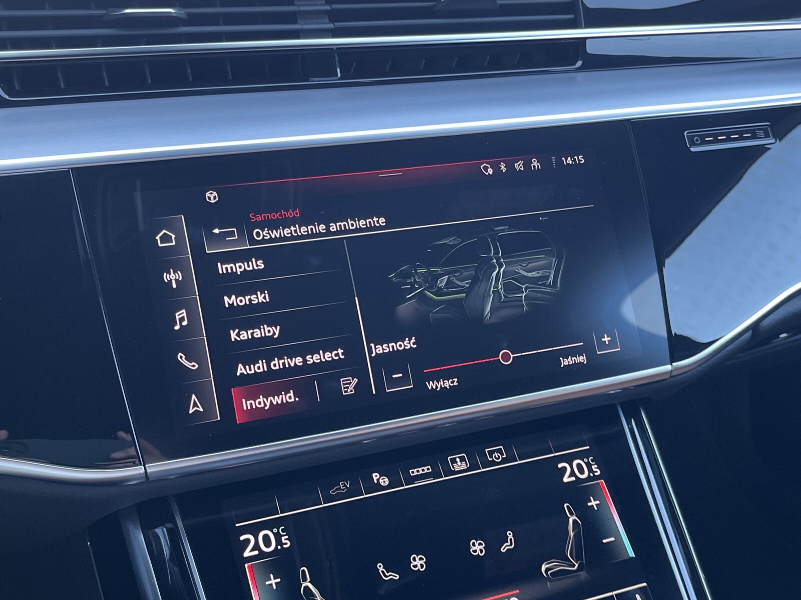 Audi A8 - zdjęcie 37