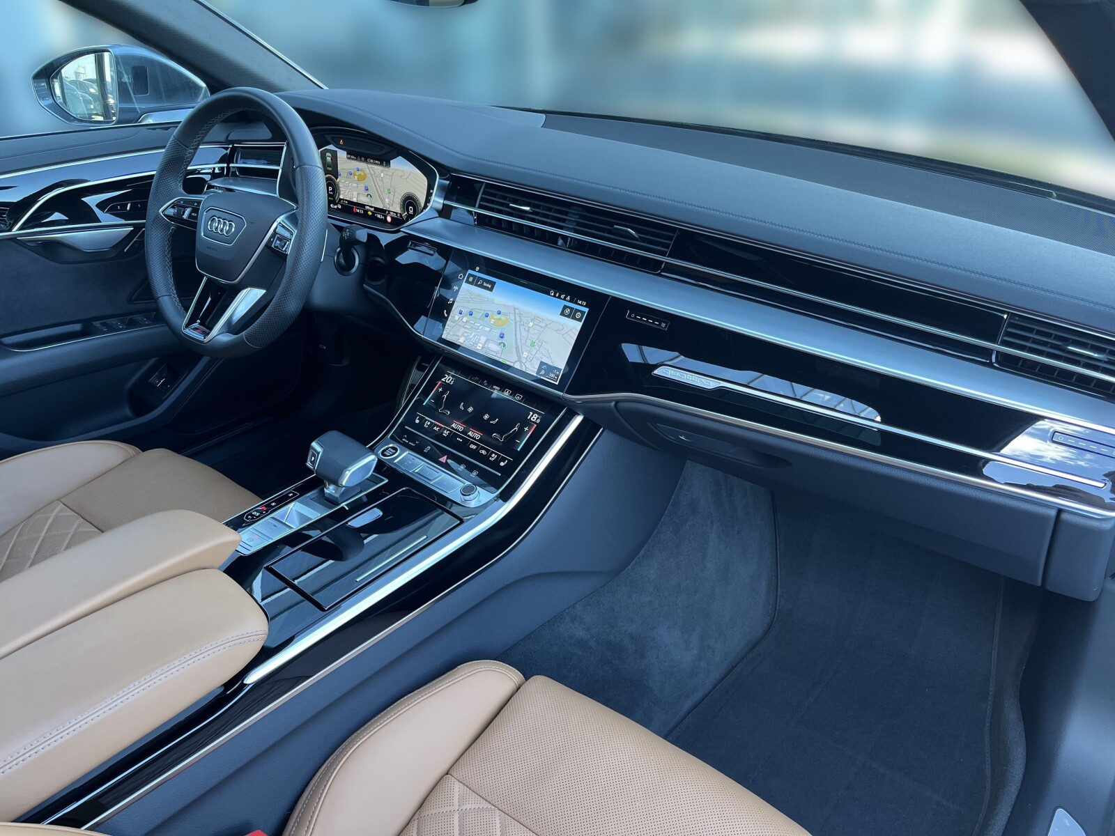 Audi A8 - zdjęcie 19