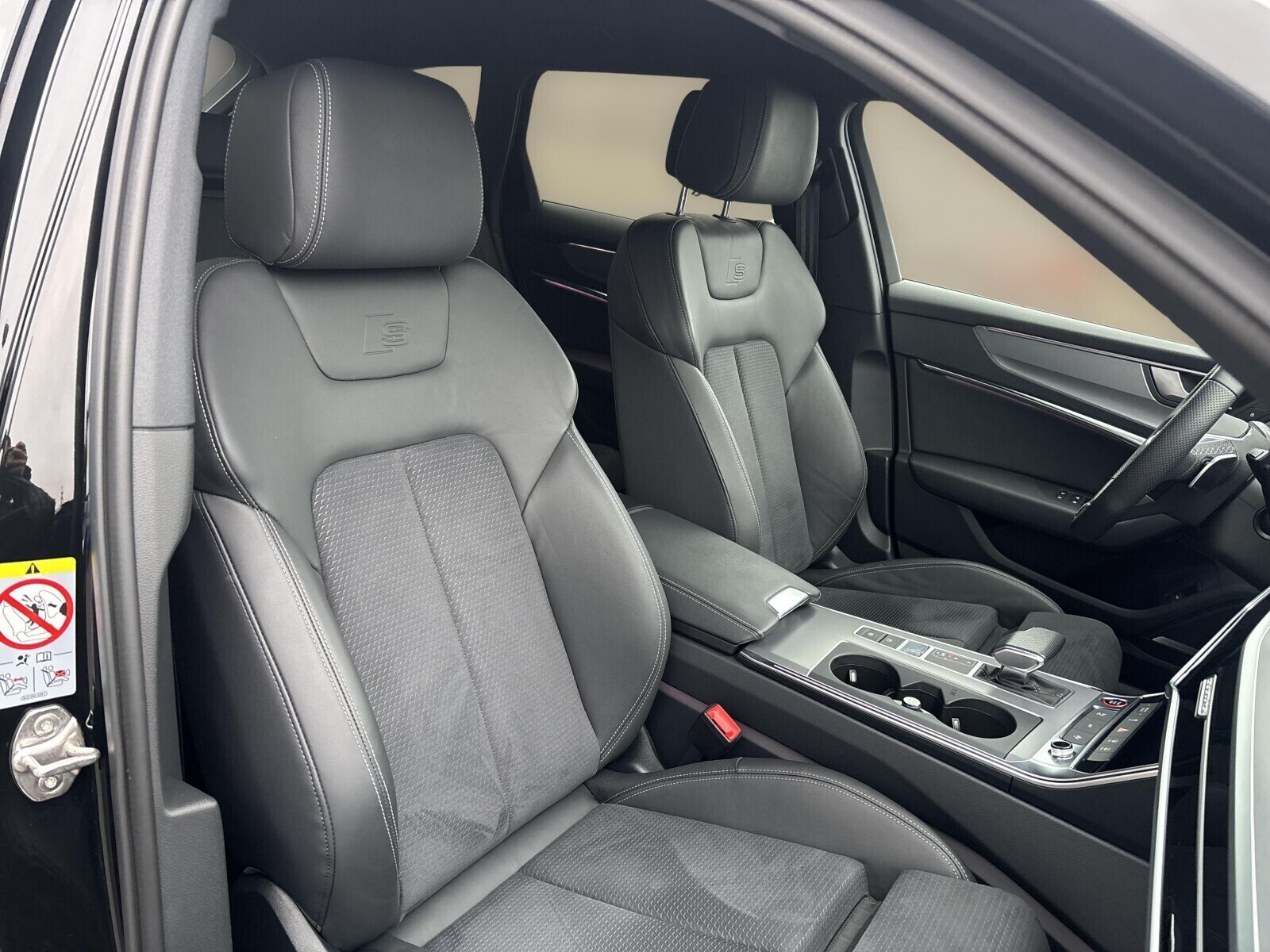 Audi S6 - zdjęcie 13