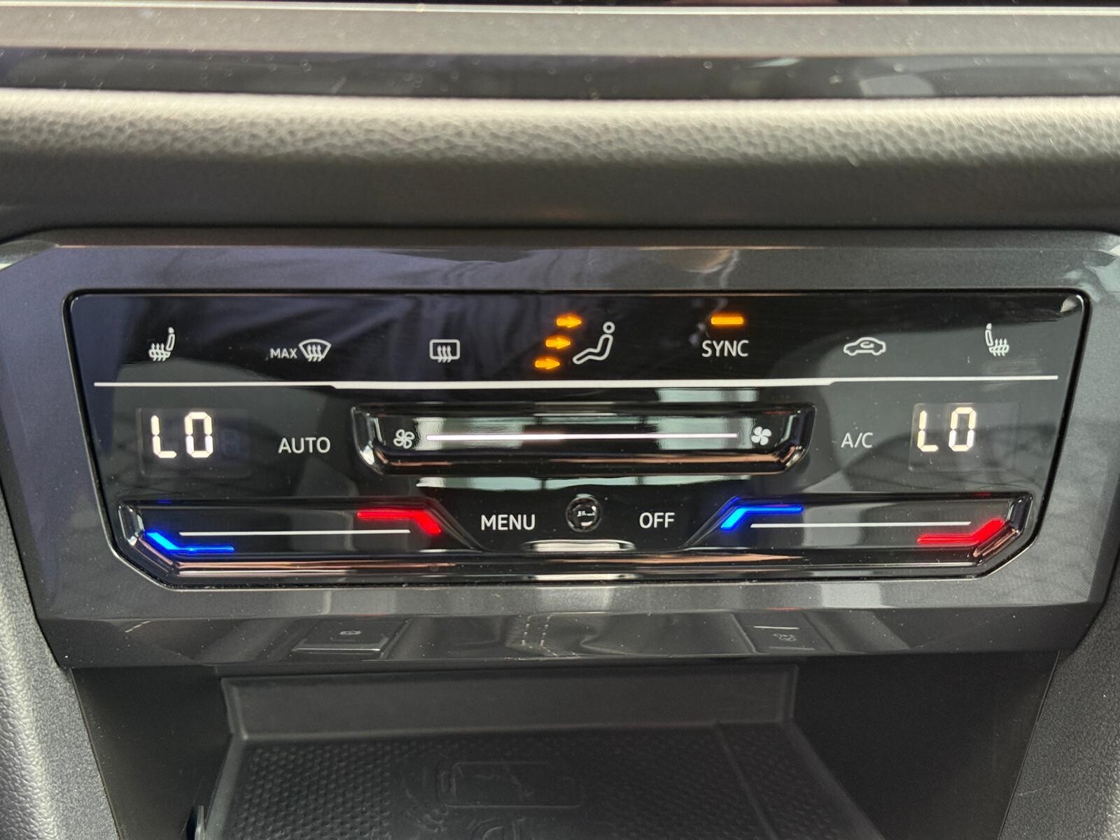 Volkswagen Tiguan Allspace - zdjęcie 16