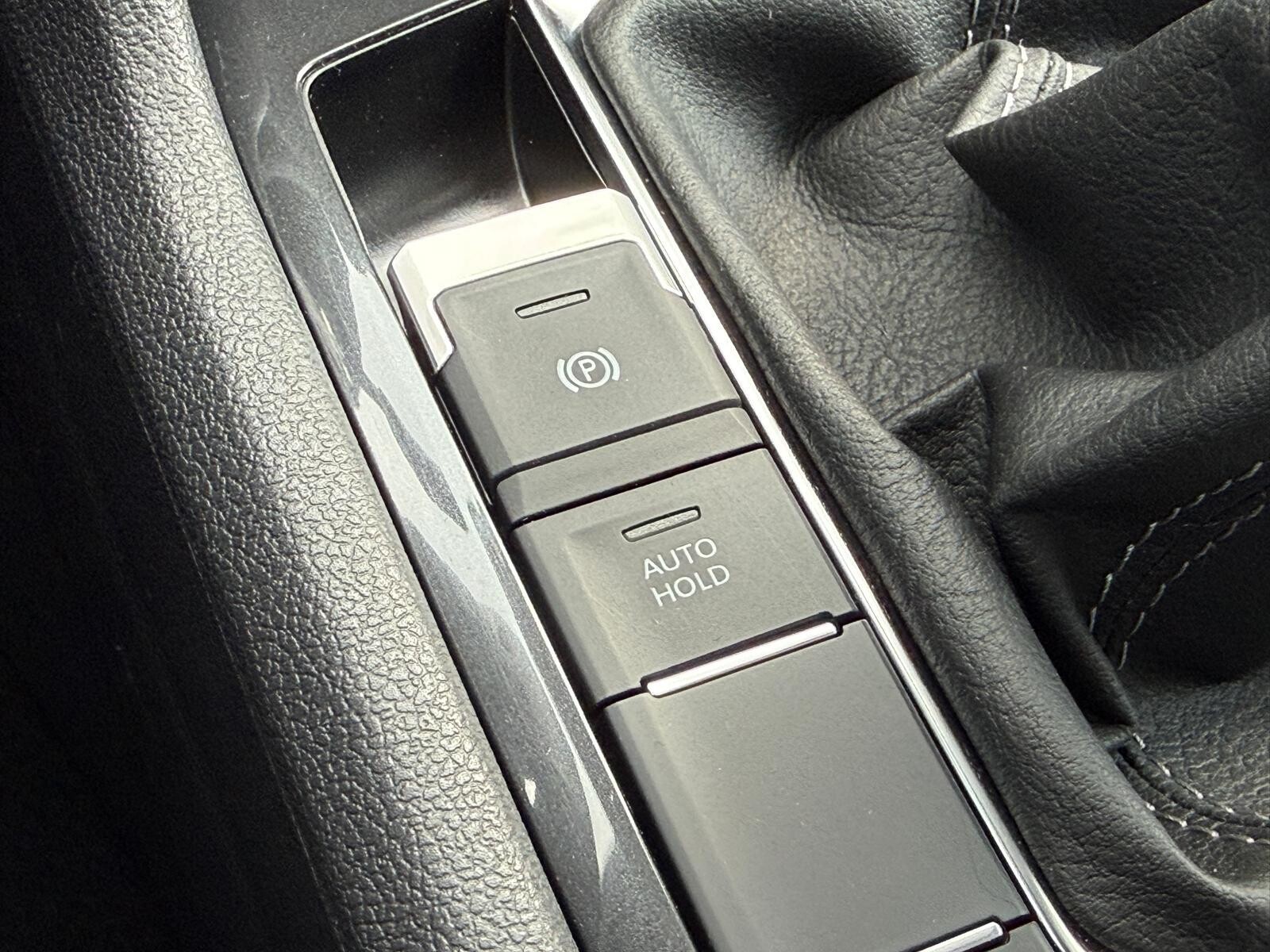 Volkswagen Tiguan Allspace - zdjęcie 33