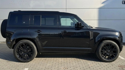 Defender MY26 4.4P V8 635 PS AWD Auto OCTA Black