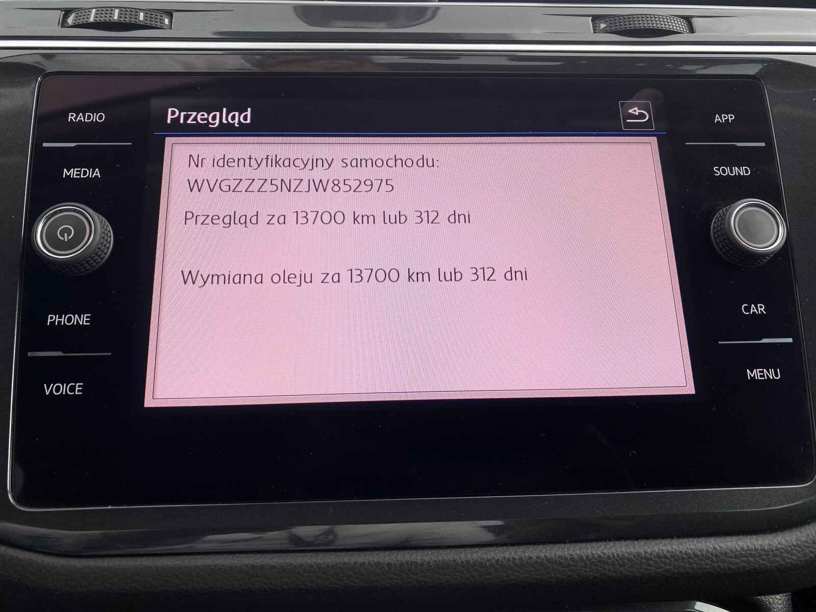 Volkswagen Tiguan - zdjęcie 24