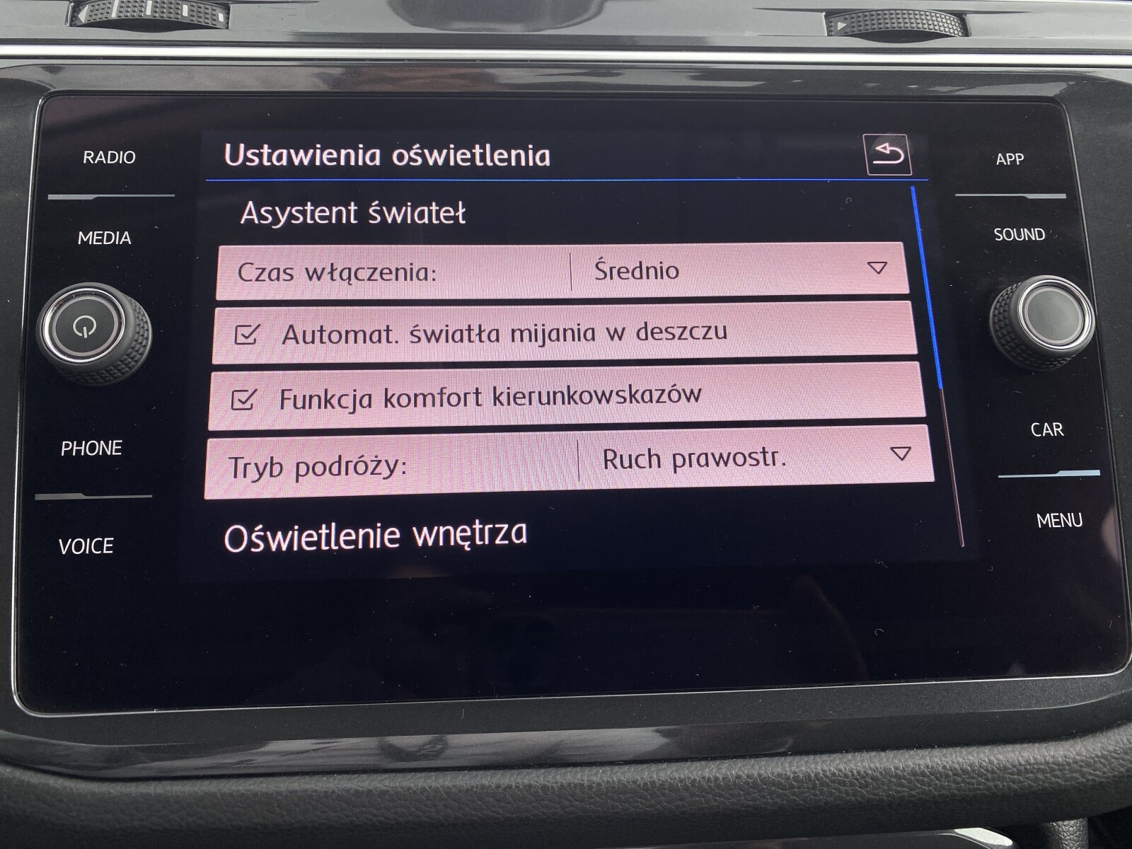 Volkswagen Tiguan - zdjęcie 23