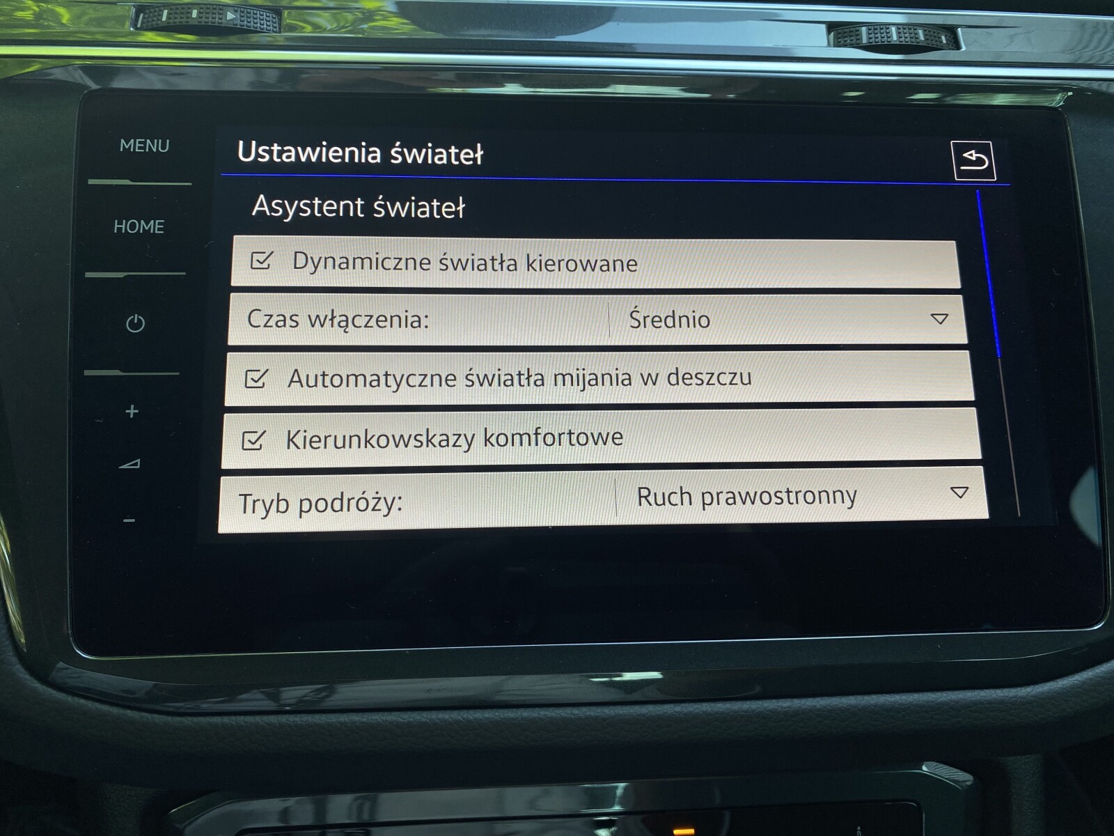 Volkswagen Tiguan - zdjęcie 28
