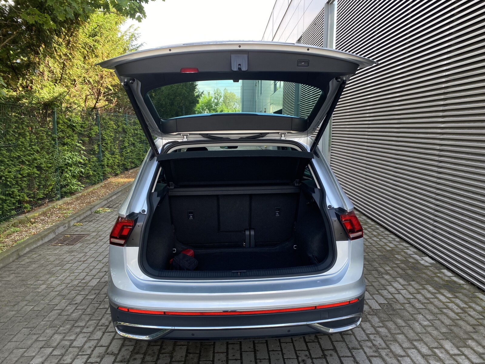 Volkswagen Tiguan - zdjęcie 34