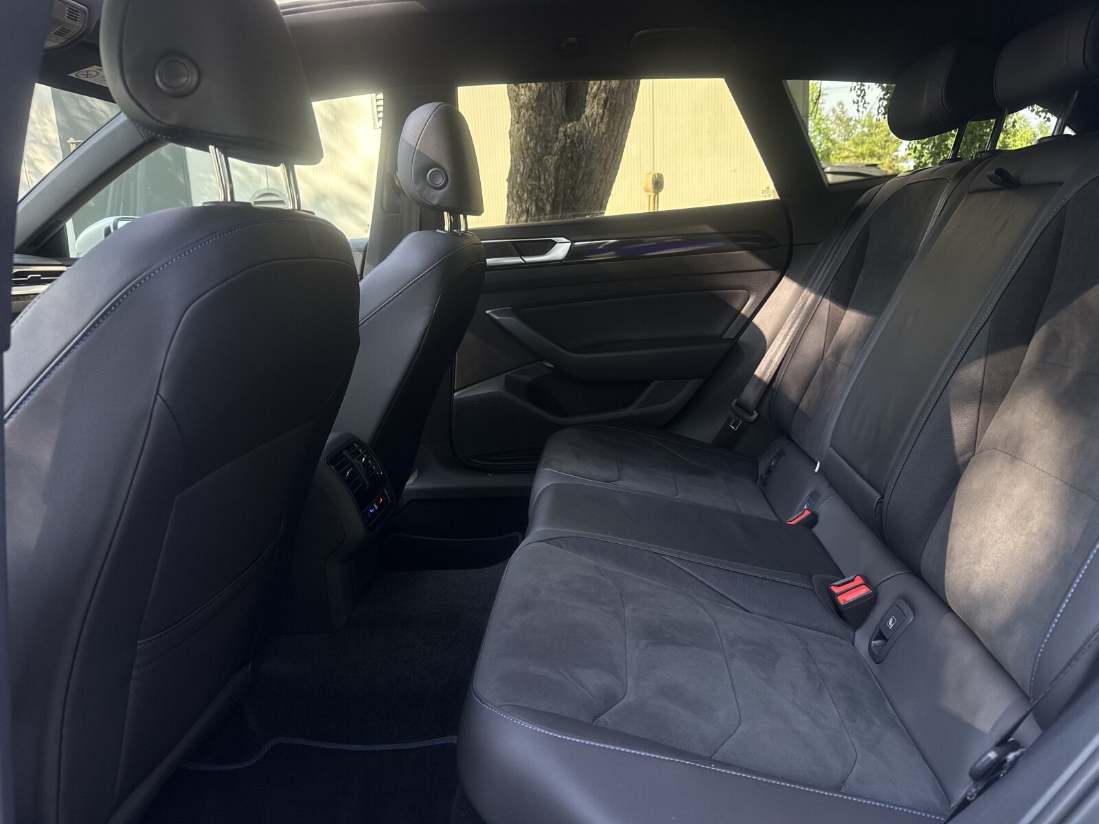 Volkswagen Arteon Shooting Brake - zdjęcie 33