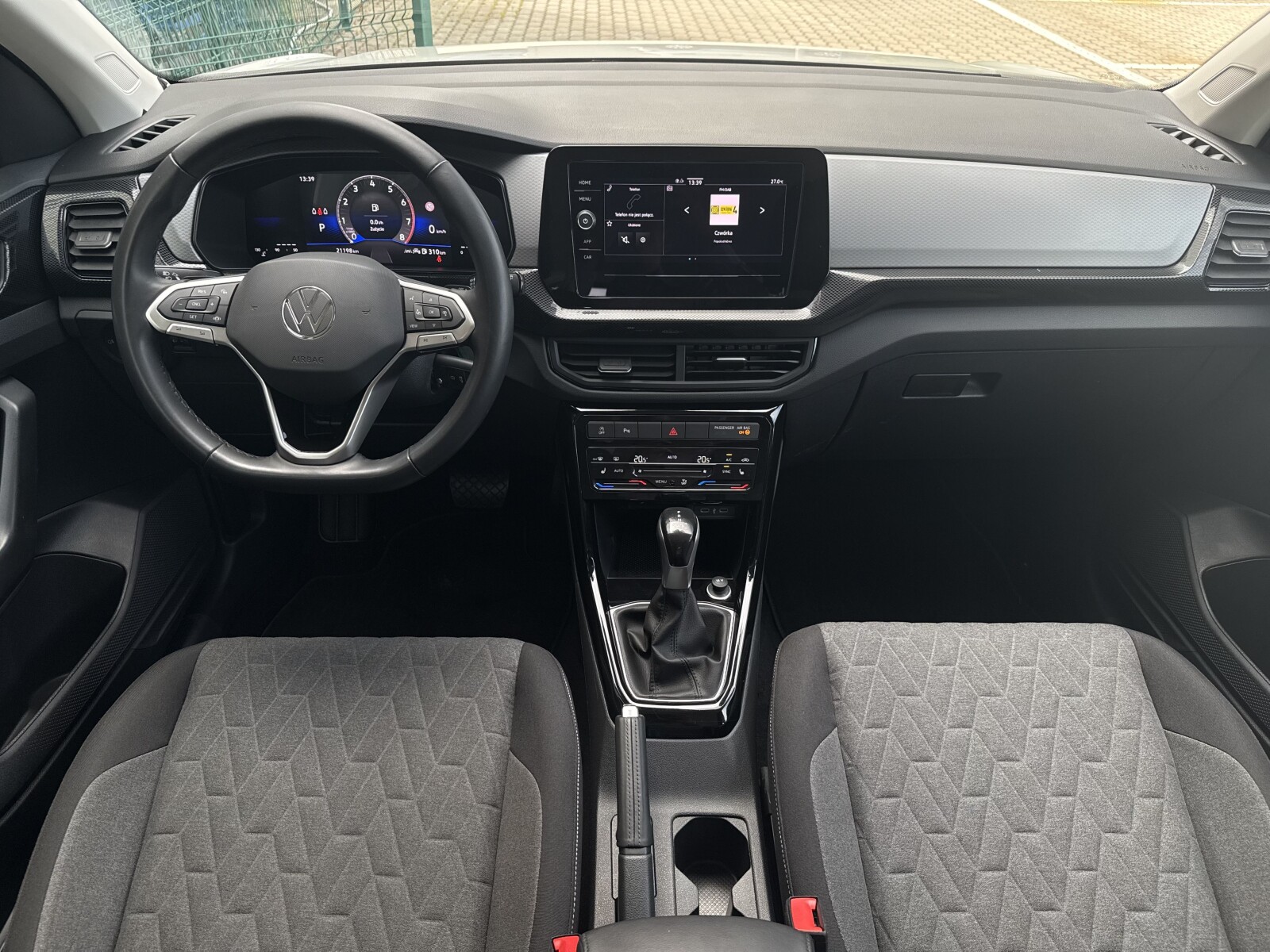 Volkswagen T-Cross - zdjęcie 14