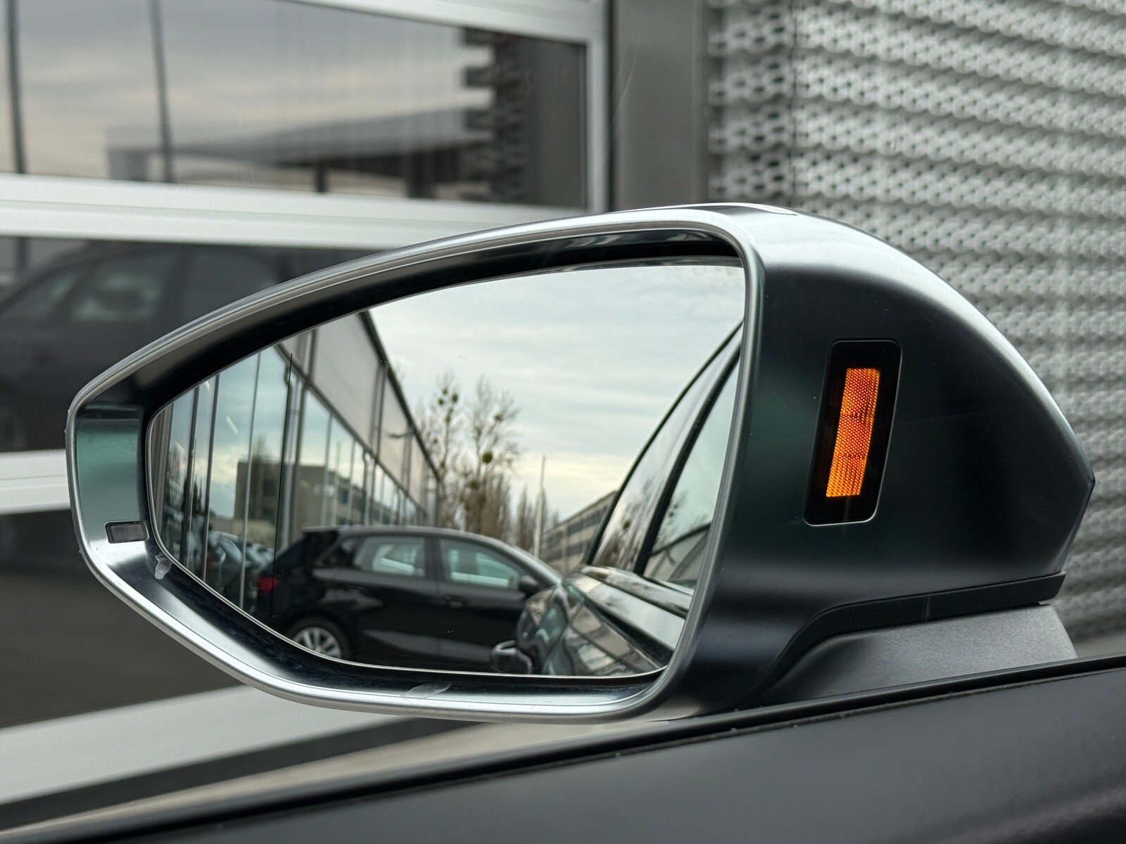 Audi S6 Avant - zdjęcie 40