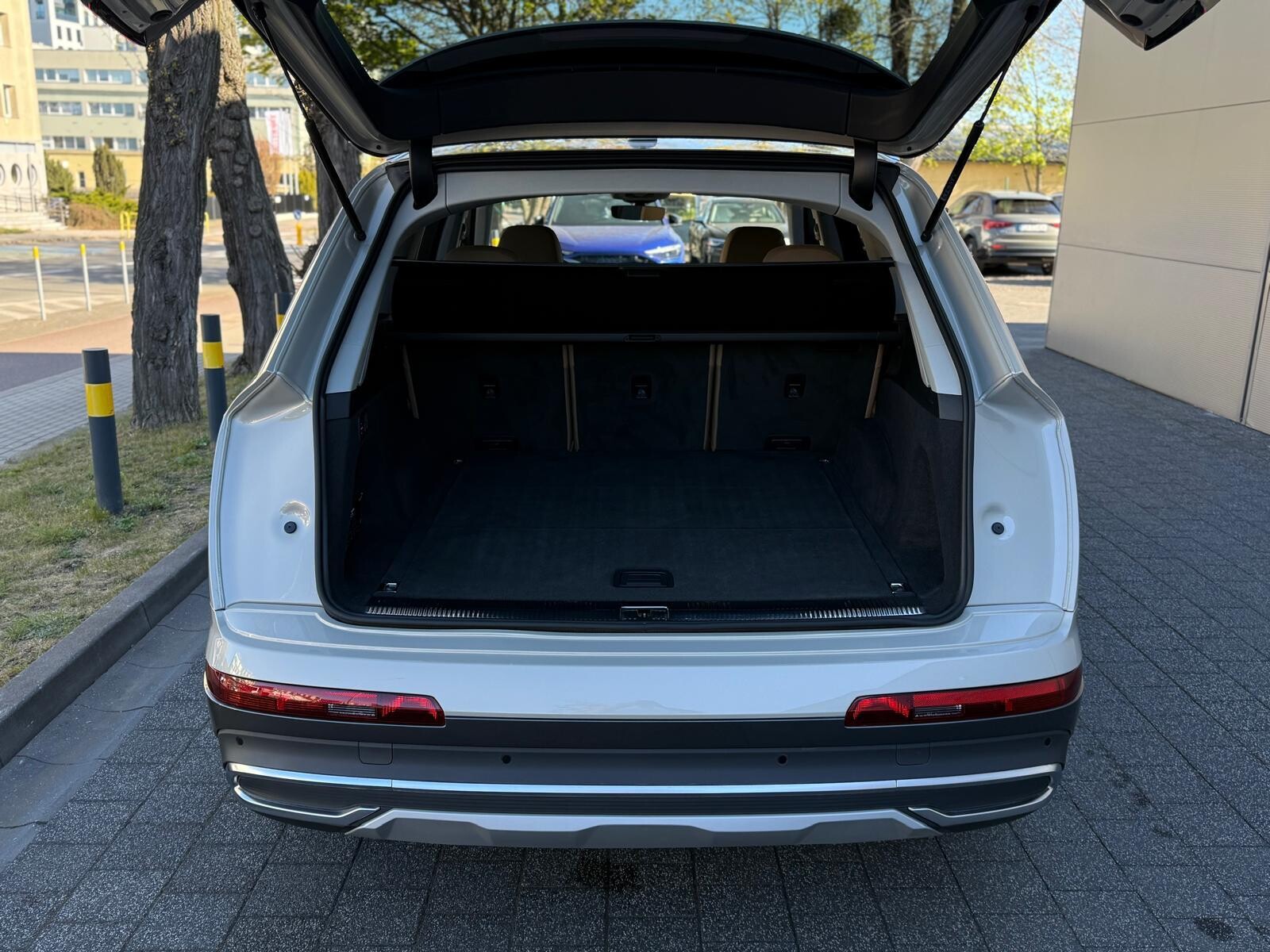 Audi Q7 - zdjęcie 13