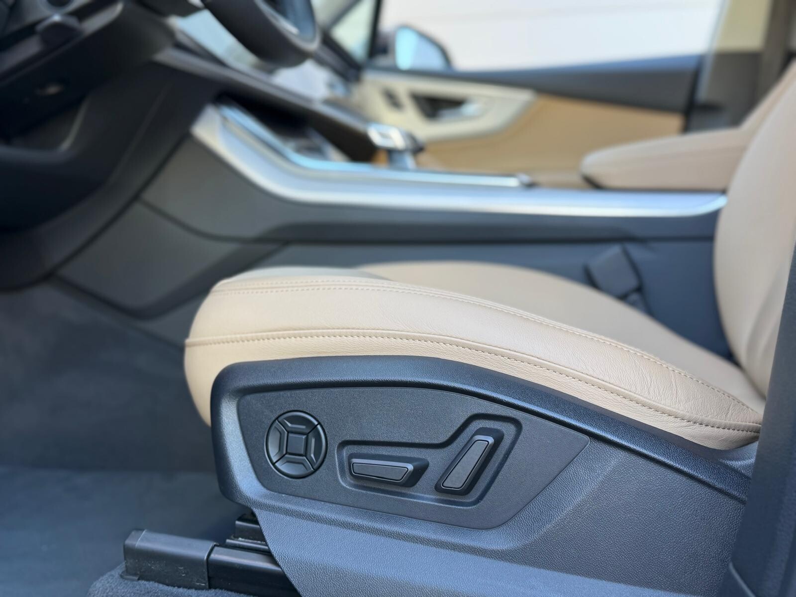Audi Q7 - zdjęcie 18