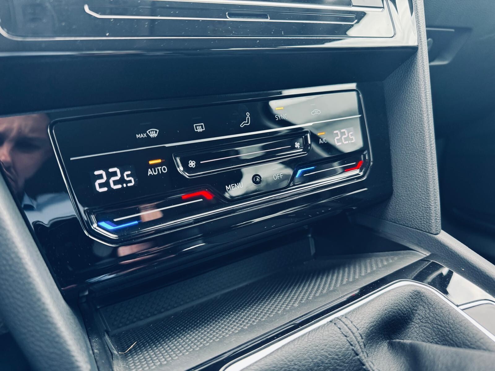 Volkswagen Passat - zdjęcie 28