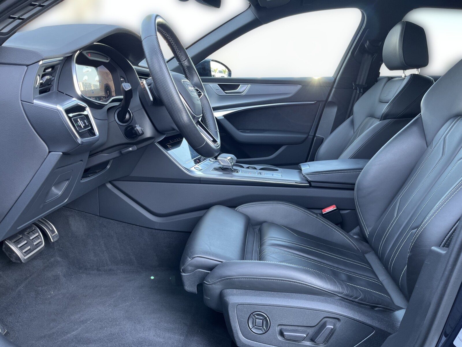 Audi A6 Avant - zdjęcie 12