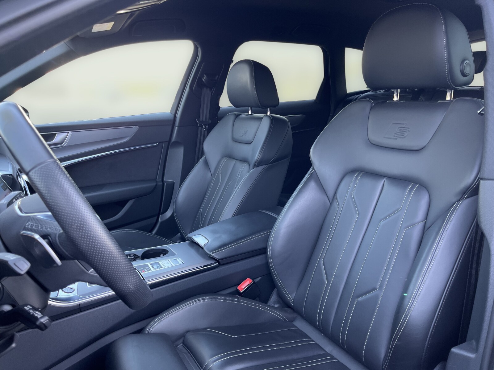 Audi A6 Avant - zdjęcie 13