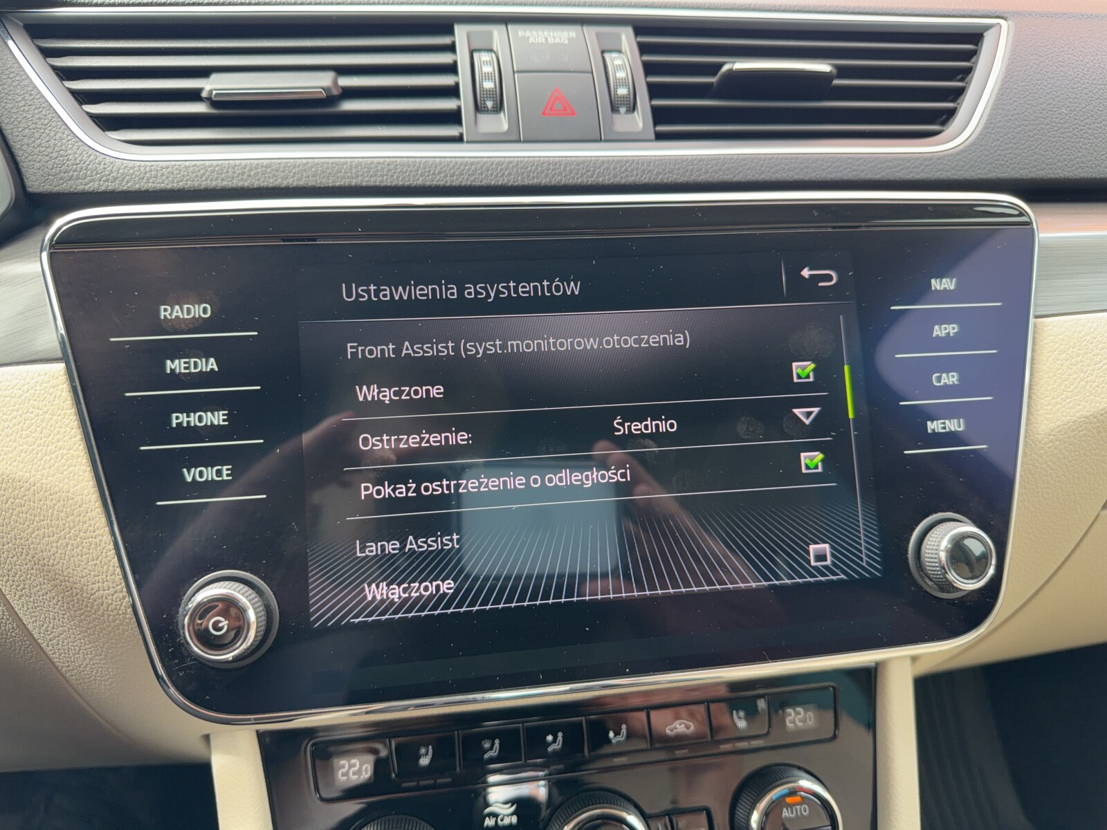 Škoda Superb Combi - zdjęcie 29
