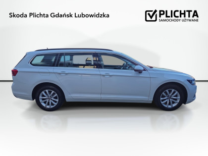 LED App-Connect Zujniki Parkowania Tempomat Isofix Front Assist FV23%