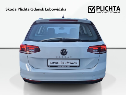 LED App-Connect Zujniki Parkowania Tempomat Isofix Front Assist FV23%