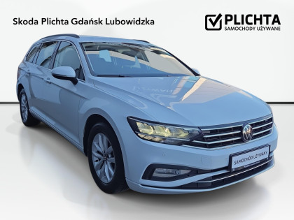 LED App-Connect Zujniki Parkowania Tempomat Isofix Front Assist FV23%