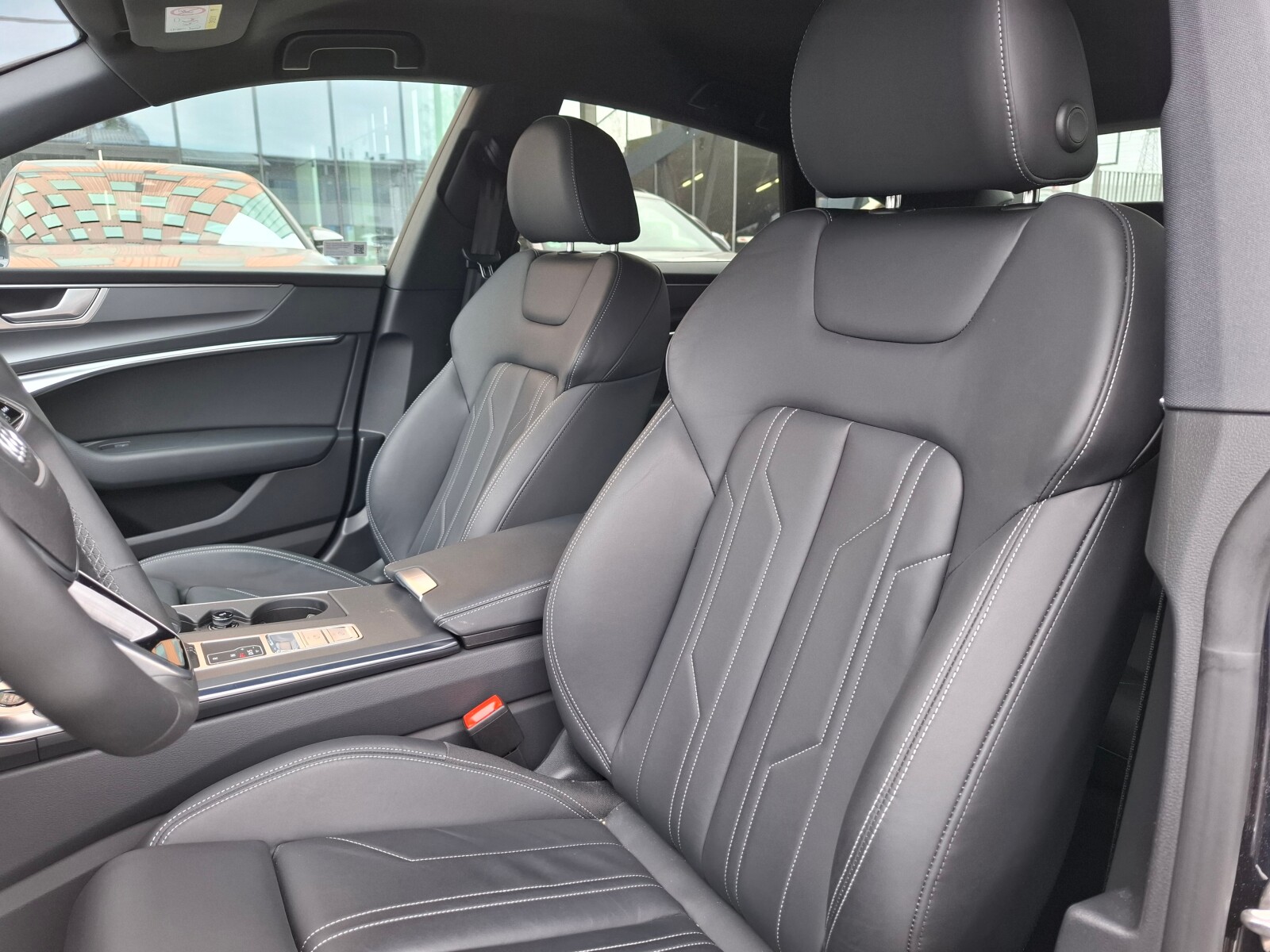 Audi A7 Sportback - zdjęcie 8