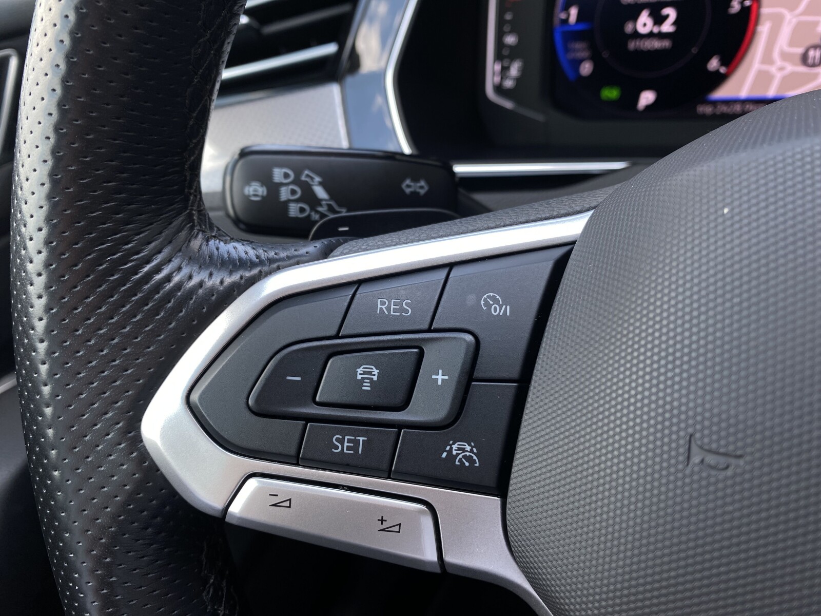 Volkswagen Passat Alltrack - zdjęcie 15