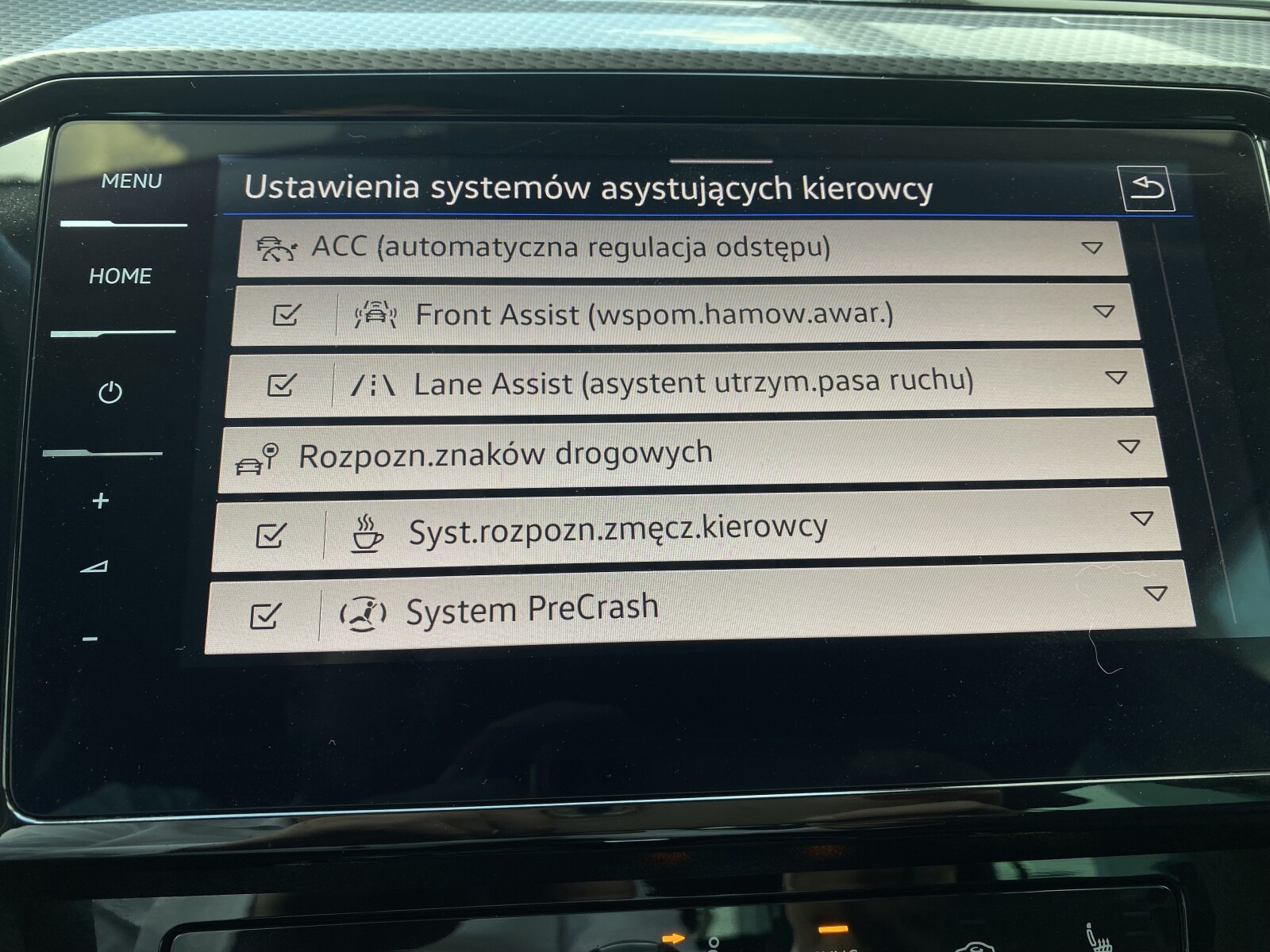 Volkswagen Passat Alltrack - zdjęcie 25
