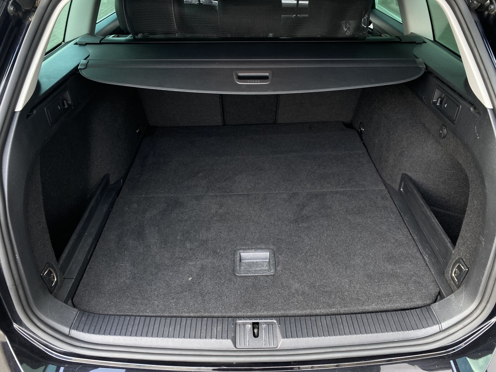 Volkswagen Passat Alltrack - zdjęcie 33