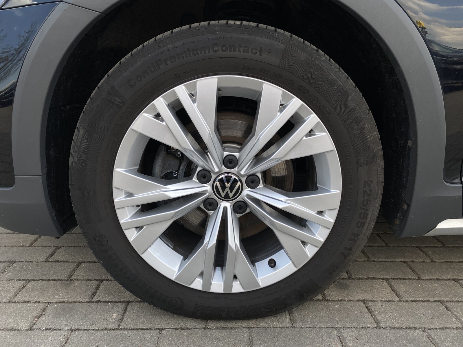 Volkswagen Passat Alltrack - zdjęcie 36