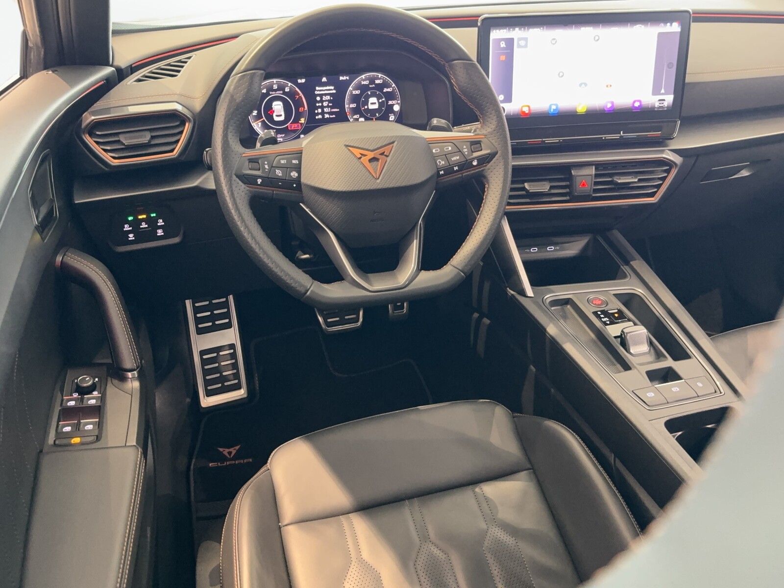 Cupra Formentor - zdjęcie 14